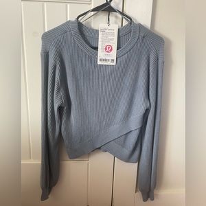 NWT Lululemon blue REVERSIBLE crossover top